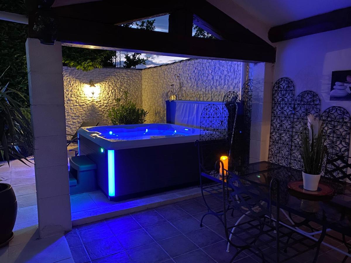 Mas Beau Soleil & Spa Cottages De Charme Avec Jacuzzi&Jardin Prives Saint-Rémy-de-Provence Exterior foto