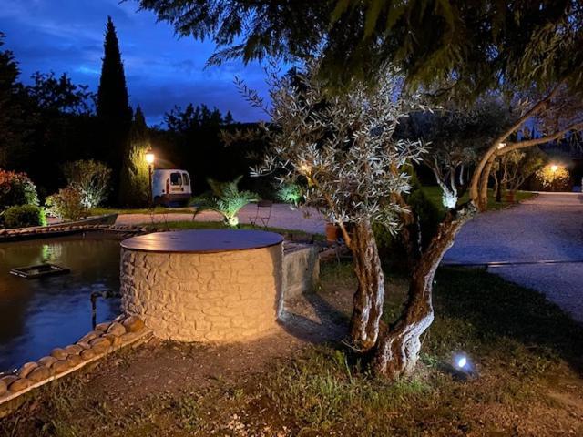 Mas Beau Soleil & Spa Cottages De Charme Avec Jacuzzi&Jardin Prives Saint-Rémy-de-Provence Exterior foto