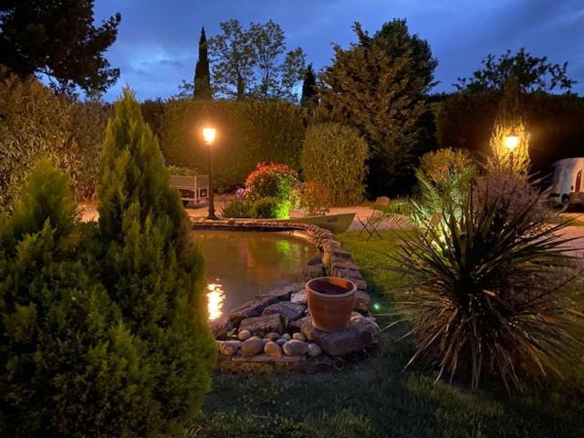 Mas Beau Soleil & Spa Cottages De Charme Avec Jacuzzi&Jardin Prives Saint-Rémy-de-Provence Exterior foto