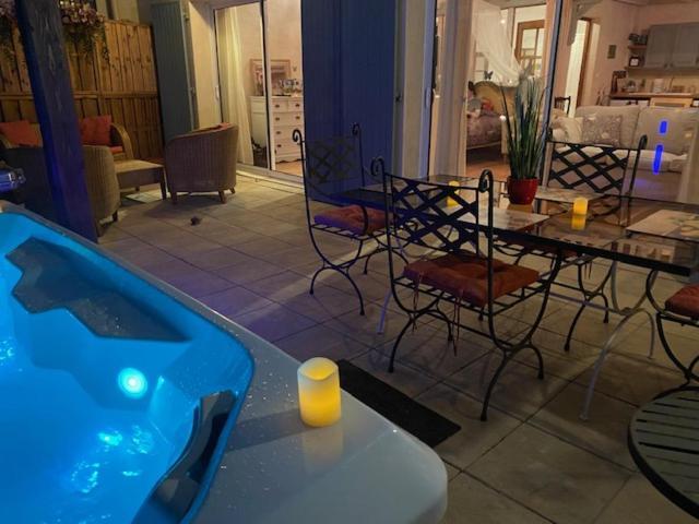 Mas Beau Soleil & Spa Cottages De Charme Avec Jacuzzi&Jardin Prives Saint-Rémy-de-Provence Exterior foto
