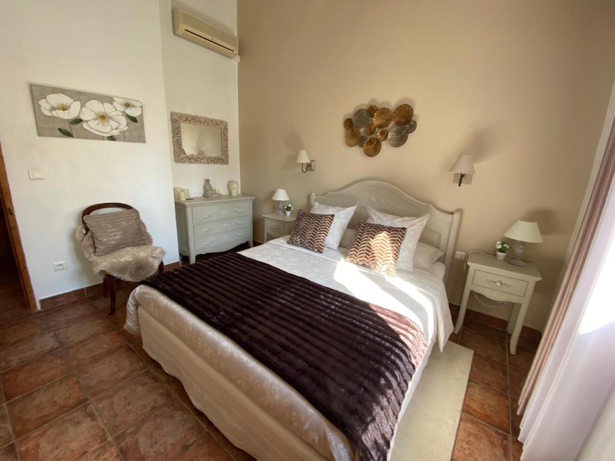 Mas Beau Soleil & Spa Cottages De Charme Avec Jacuzzi&Jardin Prives Saint-Rémy-de-Provence Exterior foto